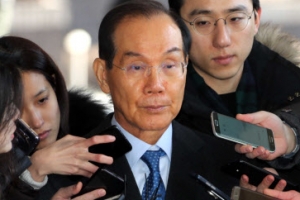 “MB측 요청ㆍ이건희 승인 후 대납”… MB 소환 초읽기