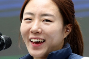 이상화 “알람 7개 끄고 푹 쉬겠다…김연아와 만날 것”