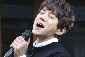 ‘한끼줍쇼’ 황치열 등장에 가로수길 마비 ‘대륙스타의 위엄’