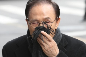 검찰 포토라인 서는 MB…“의례적 발언 대신 입장 말할 것”
