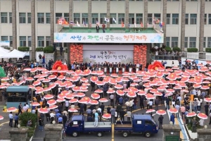 [4·3 ‘70주년’ 2018 제주 방문의 해] 70년 만에 이제사 말햄수다 “어멍ㆍ아방 눈물 꼭 닦아줍서”
