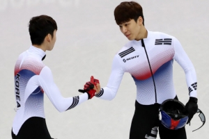 황대헌 銀·임효준 銅…쇼트트랙 남자 500ｍ 최초 동반 메달