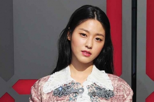 ‘인간구찌’ 설현, 밀라노 수놓은 명품 미모