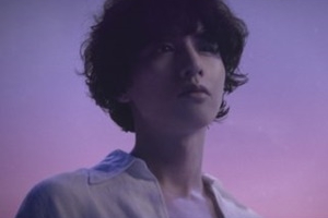 원빈, CF로만 볼 수 있는 우월 비주얼 ‘치렁치렁 웨이브 헤어’