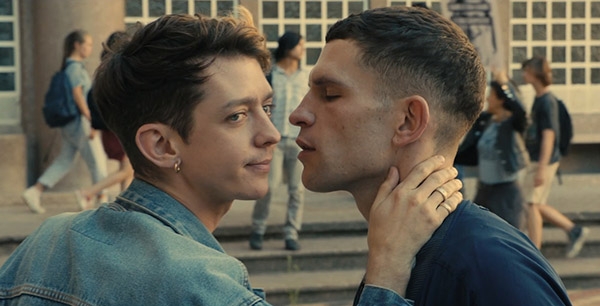 영화 ‘120BPM’ 예고편 한 장면.