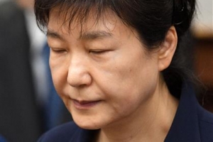‘국정농단 정점‘ 박근혜 징역 30년 구형