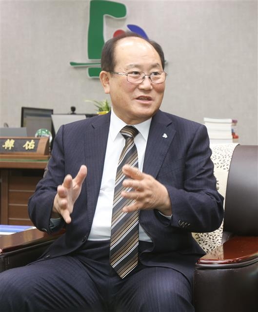 류한우 충북 단양군수