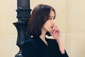 윤아, 파리 패션위크 참석한 모습 포착 ‘남다른 미모’