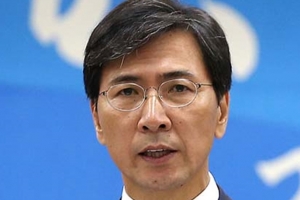 ‘안희정 쇼크’ 허승욱 전 부지사 “재보선 출마 포기”