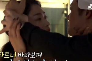 ‘나혼자산다’ 전현무 커플댄스 보는 한혜진 ‘찌릿’