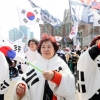 태극기 부대를 어쩌나…한국당 보수대통합 딜레마