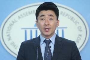 바른미래 “정의당, 교섭단체 위해 정체성 엿 바꿔 먹나”