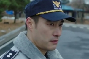 ‘라이브’ 배성우, 스크린 이어 브라운간 집어삼킨 美친 존재감