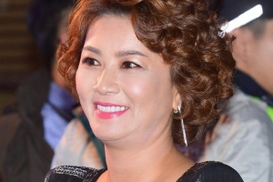 배우 김혜선, 파산 절차 밟는다...이혼 후 떠안은 ‘빚 23억 원’ 사연은?