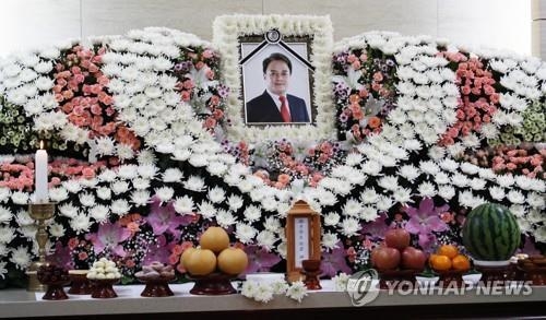 쓸쓸했던 장례식…조민기 조용히 발인 연합뉴스