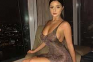 팔로워 600만명 157cm 단신 모델의 ‘美친 볼륨감’