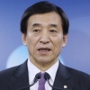 ‘연임’ 이주열, 5월 금리인상설 제동