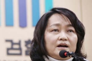 ‘후배 검사 성추행’ 부장검사 징역 1년 구형