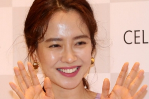 [포토] 송지효, 봄을 부르는 화사한 미소