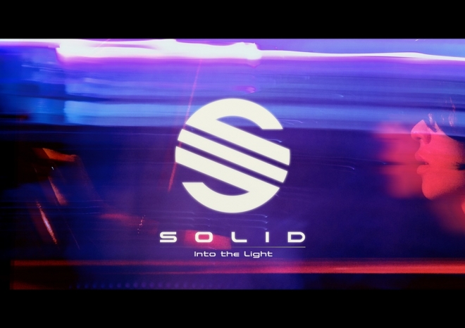 솔리드 ‘Into the Light’