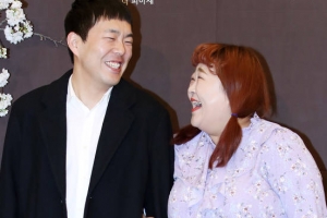 김형인 결혼식, 개그커플 김민기-홍윤화 참석...“우리도 11월에 결혼해요~”