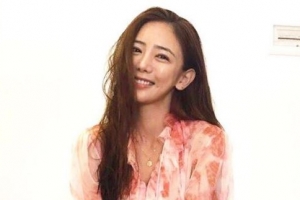 배우 이태임, 은퇴 선언...‘비행소녀’ 측 “지난달 스스로 하차 의사 밝혀”