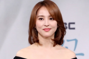 [포토] ‘떨리네요’… 한혜진, 4년 만의 안방극장 복귀