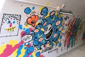 어두침침 신촌 토끼굴, 그래피티로 재탄생