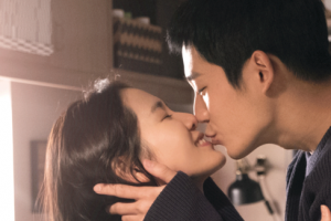 정해인 ‘예쁜 누나’ 손예진과 키스 1초전 “자연스럽게 감정 생겼다”