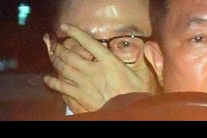 MB 구속 예감한 듯 하루 전 새벽 친필 심경글