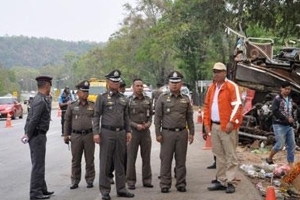 18명 사망 태국 교통사고…경찰 “운전자 마약복용 때문”