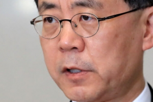 한국산 철강 ‘관세폭탄’ 피했다…미국 수출물량은 30% 감축