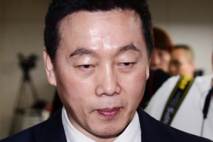 정봉주, 고소 취하…“렉싱턴호텔에서 카드 사용”