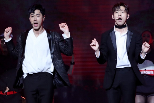 동방신기 ’누구보다 귀엽게’