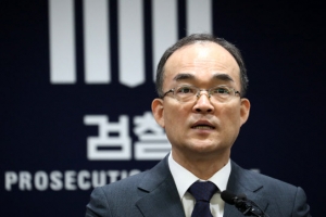 문무일 “검찰의 영장심사 유지돼야…공수처는 반대하지 않아”