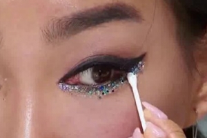 문가비, ‘겟잇뷰티’서 ‘블랙스완 메이크업’ 시전 “역대급 센 언니”