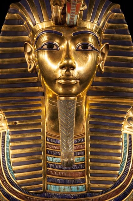 18세에 죽은 투탕카멘은 이집트 제18왕조 제12대 파라오로, 미라와 함께 수많은 부장품이 보존된 무덤이 발견되면서 유명해졌다.  출처 123rf