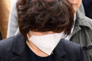[서울포토] 이대목동병원 ‘신생아 사망 사건’ 영장실질심사 출석하는 의료진