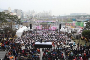 [꽃속으로 풍덩…향기 나는 주말 축제들] 3.1㎞ 꽃길