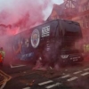 맨시티 버스에 리버풀 팬들 홍염 공격, 그 영향일까 0-3 참패