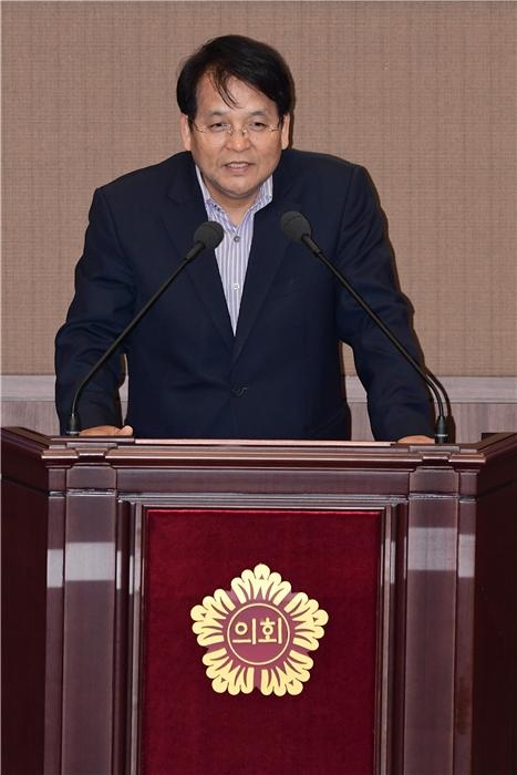 김광수 서울시의원이 지난 4일 공석중인 시의회 부의장에 선출된 뒤 소감을 발표하고 있다.