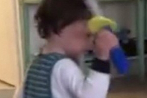 샘 해밍턴 아내, 반려견 학대 논란에 사과 “깊이 반성 중” [전문]