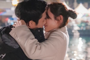 ‘밥 잘 사주는 예쁜 누나’ 정해인♥손예진 첫 키스 ‘설렘 가득’