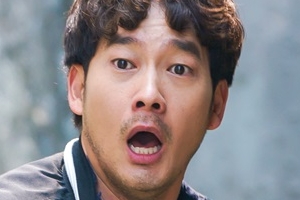 ‘부잣집 아들’ 박재정, 뽀글머리+막대사탕 등장 ‘충격 비주얼’