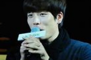 압구정 로데오 홍보대사에 2AM 옴므 출신 가수 이창민