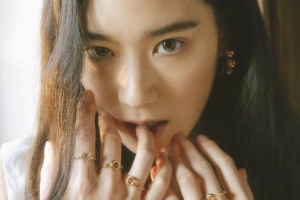 정은채, 역대급 신비 비주얼 “작품과 삶, 서로 영향 끼쳐”