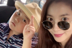 오윤아, 훈훈한 아들 공개 “내 눈엔 아직 아기”