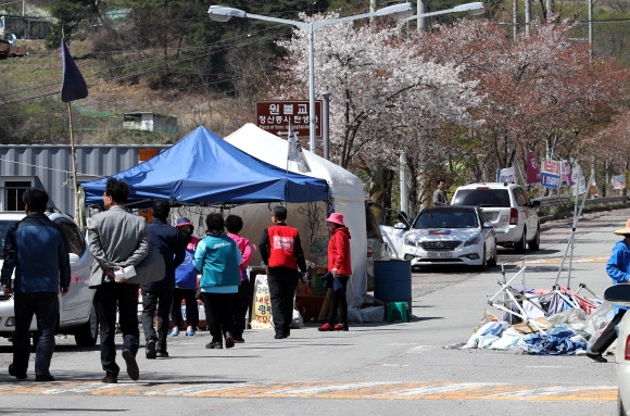 사드 공사 앞둔 성주 소성리… 긴장감 고조