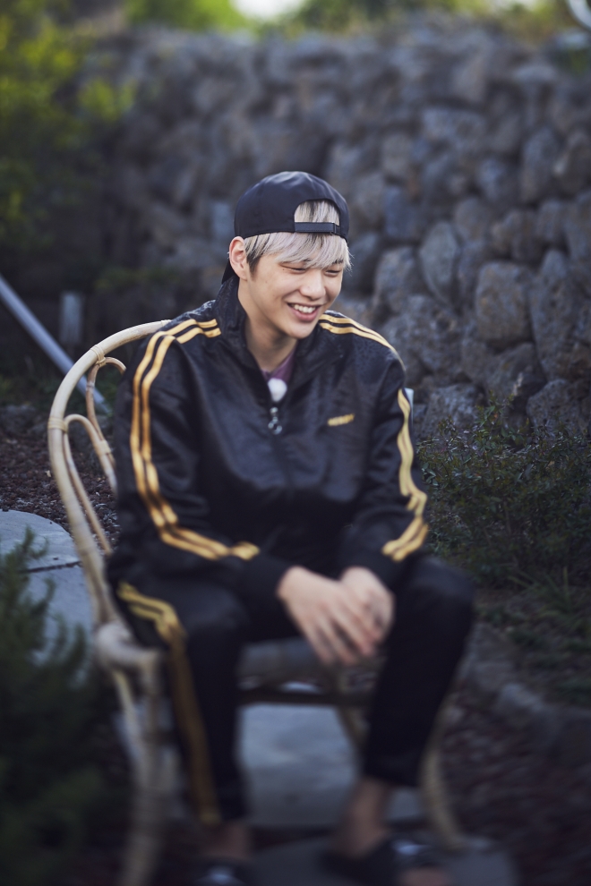 워너원 강다니엘 ‘이불 밖은 위험해’