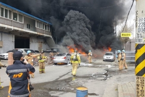 인천소방당국 “화학공장서 제조된 알코올 용기로 옮겨 담는 중 화재 발생”
